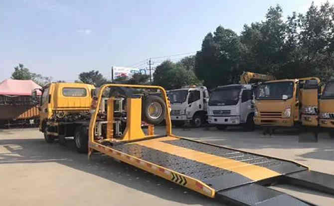 通辽汽车中途维修案例